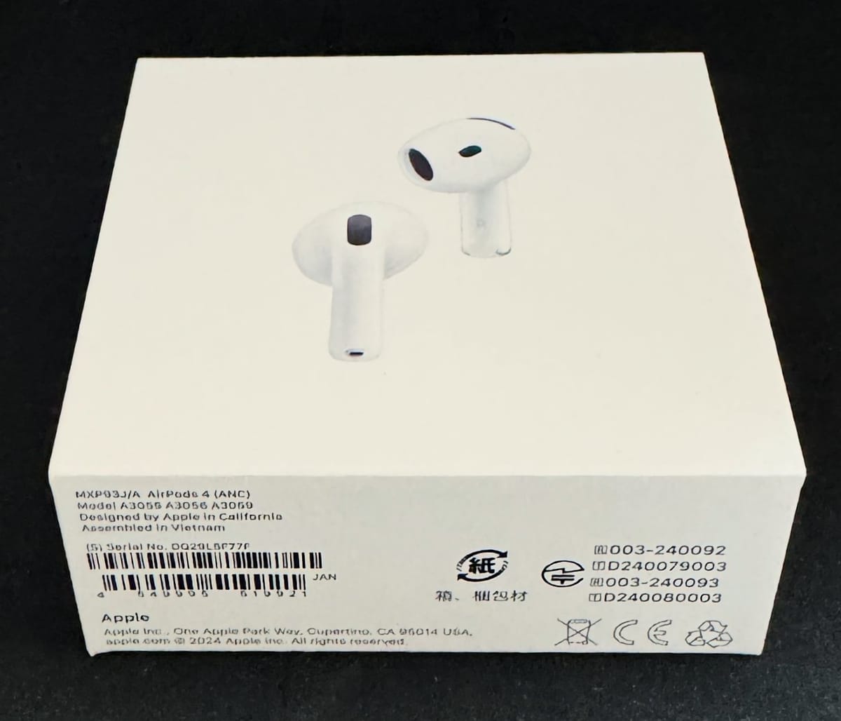 AirPods4 外箱